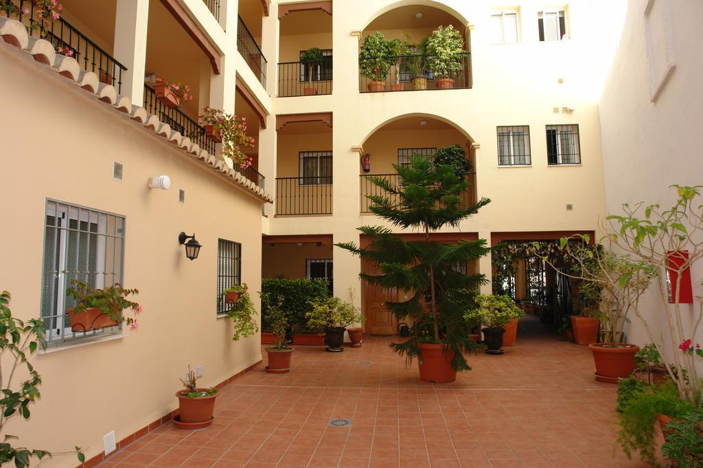 Luxurious Carabeo 2000 1.3 Apartment Nerja Luaran gambar