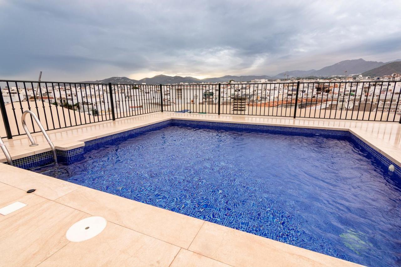 Luxurious Carabeo 2000 1.3 Apartment Nerja Luaran gambar