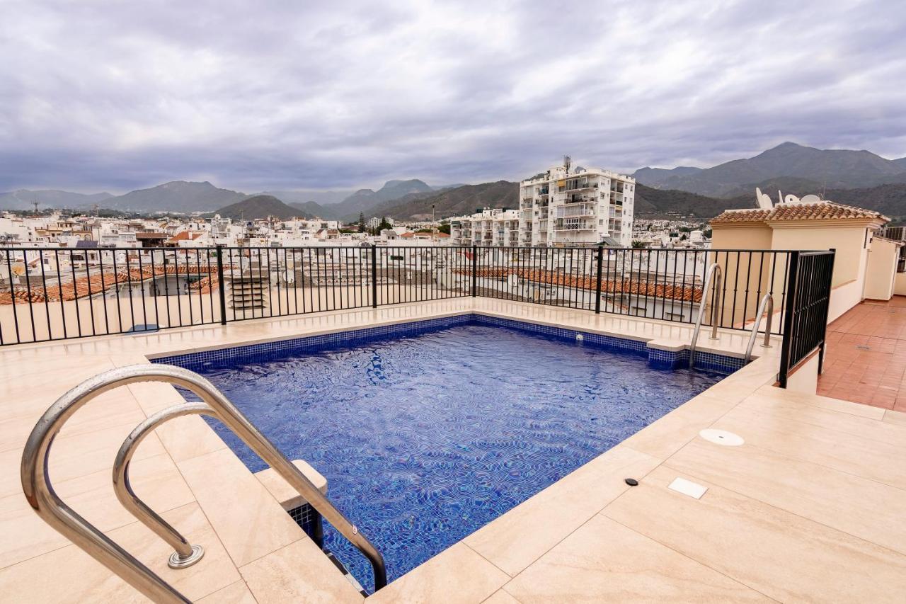 Luxurious Carabeo 2000 1.3 Apartment Nerja Luaran gambar